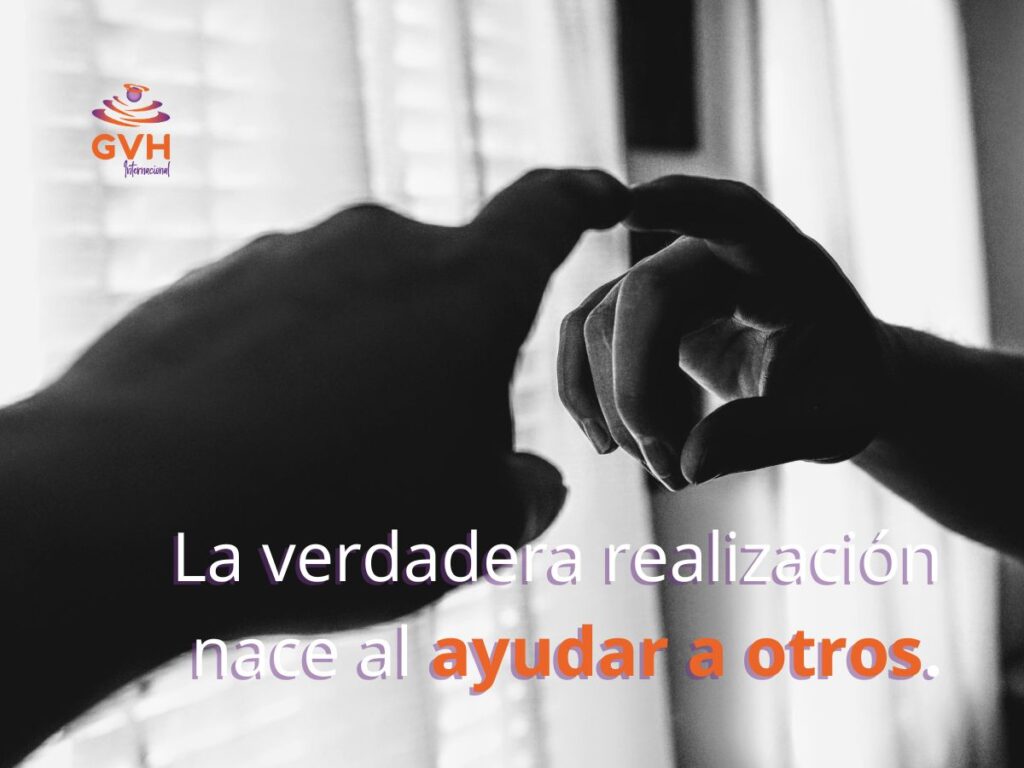 dos manos en un espejo tocándose mutuamente