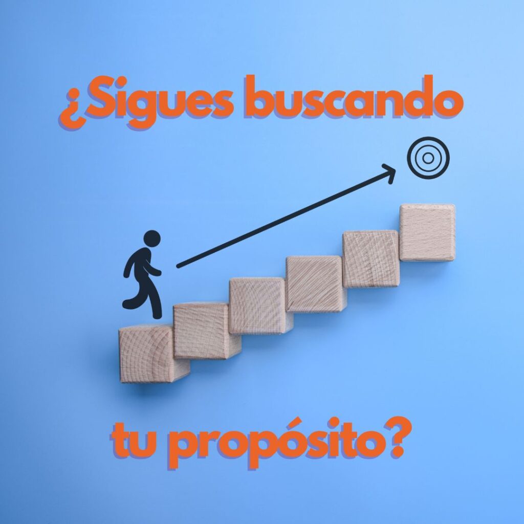 muñeco subiendo escalones a un objetivo